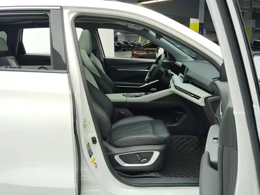 Changan CS75PLUS 2024 Model, Third Generation, Champion Edition, 1.5T Intelligent Driving and Sporty Type — миниатюра 8