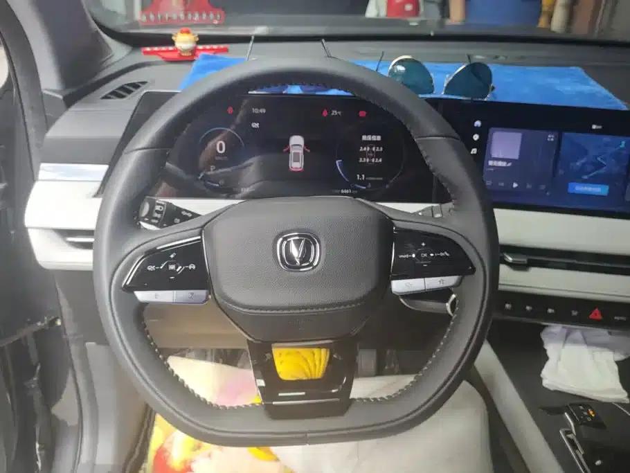 Changan CS75PLUS 2025 Third Generation Champion Edition 1.5T Sporty Model — миниатюра 15