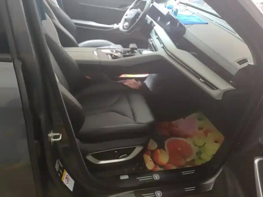 Changan CS75PLUS 2025 Third Generation Champion Edition 1.5T Sporty Model — миниатюра 8