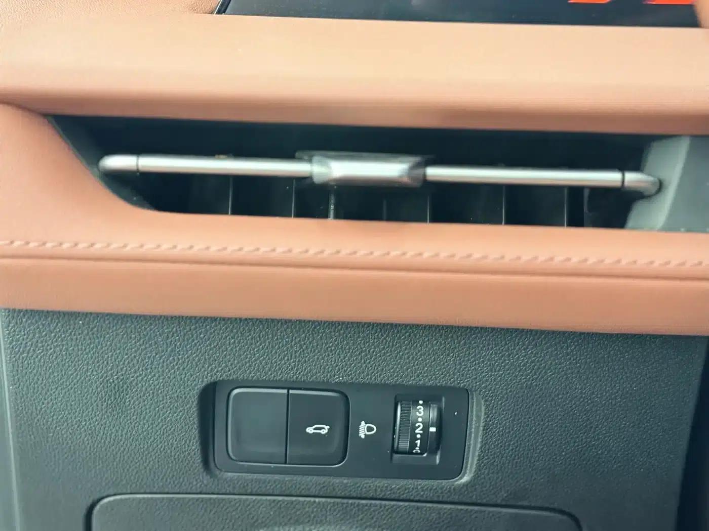 Changan CS75PLUS 2023 Model, Third Generation, 1.5T Automatic Premium Edition — миниатюра 8