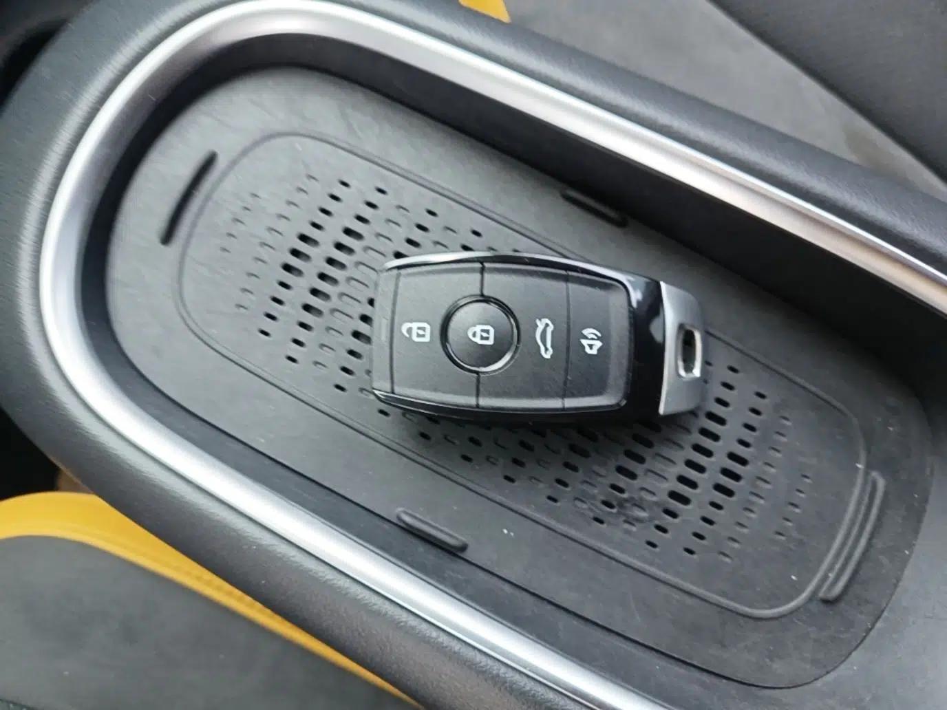 ORA Good Cat GT 2023 Mulan Edition 401 km Premium Version — миниатюра 28