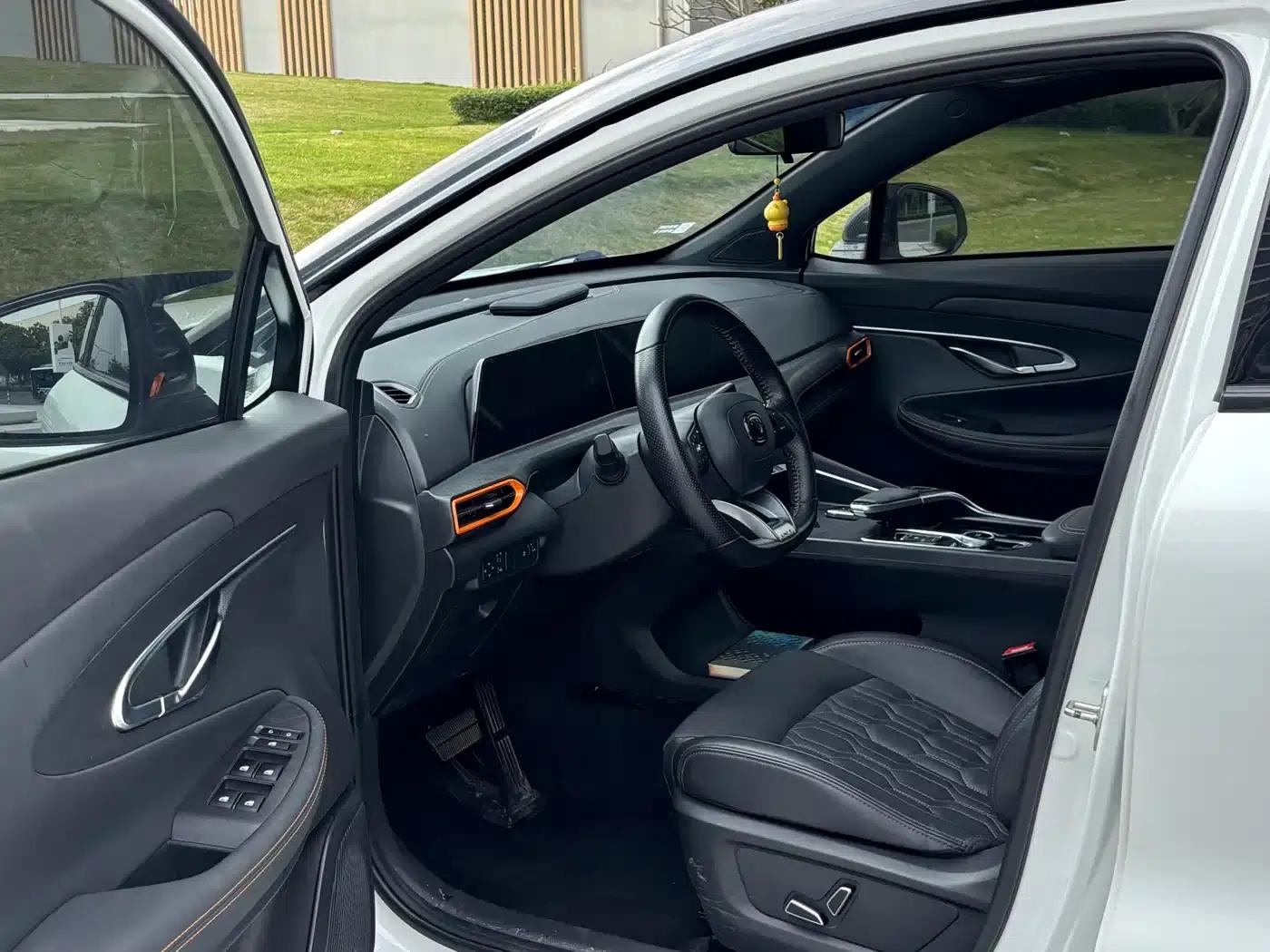 Changan UNI-T 2022 2.0T Premium Edition — миниатюра 11