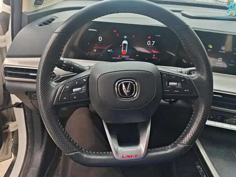 Changan UNI-T 2020 1.5T Premium Edition — миниатюра 15