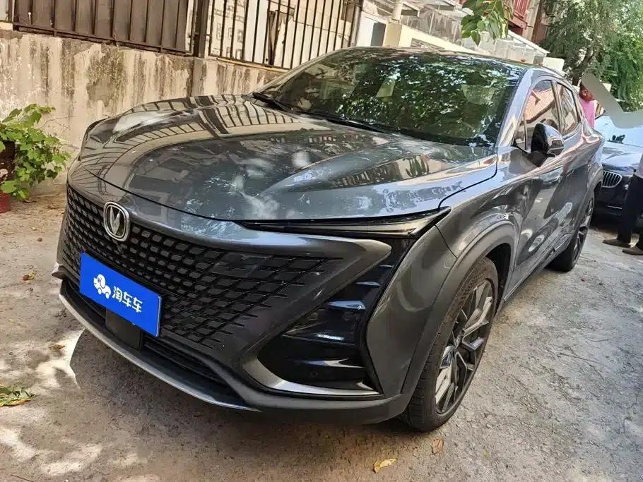 Changan UNI-T 2022 1.5T Premium Edition — миниатюра 1