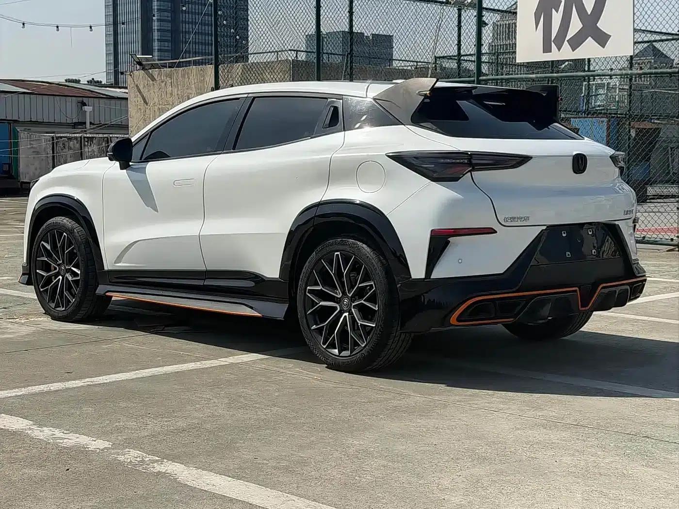 Changan UNI-T 2022 1.5T Sport Flagship Edition — миниатюра 4