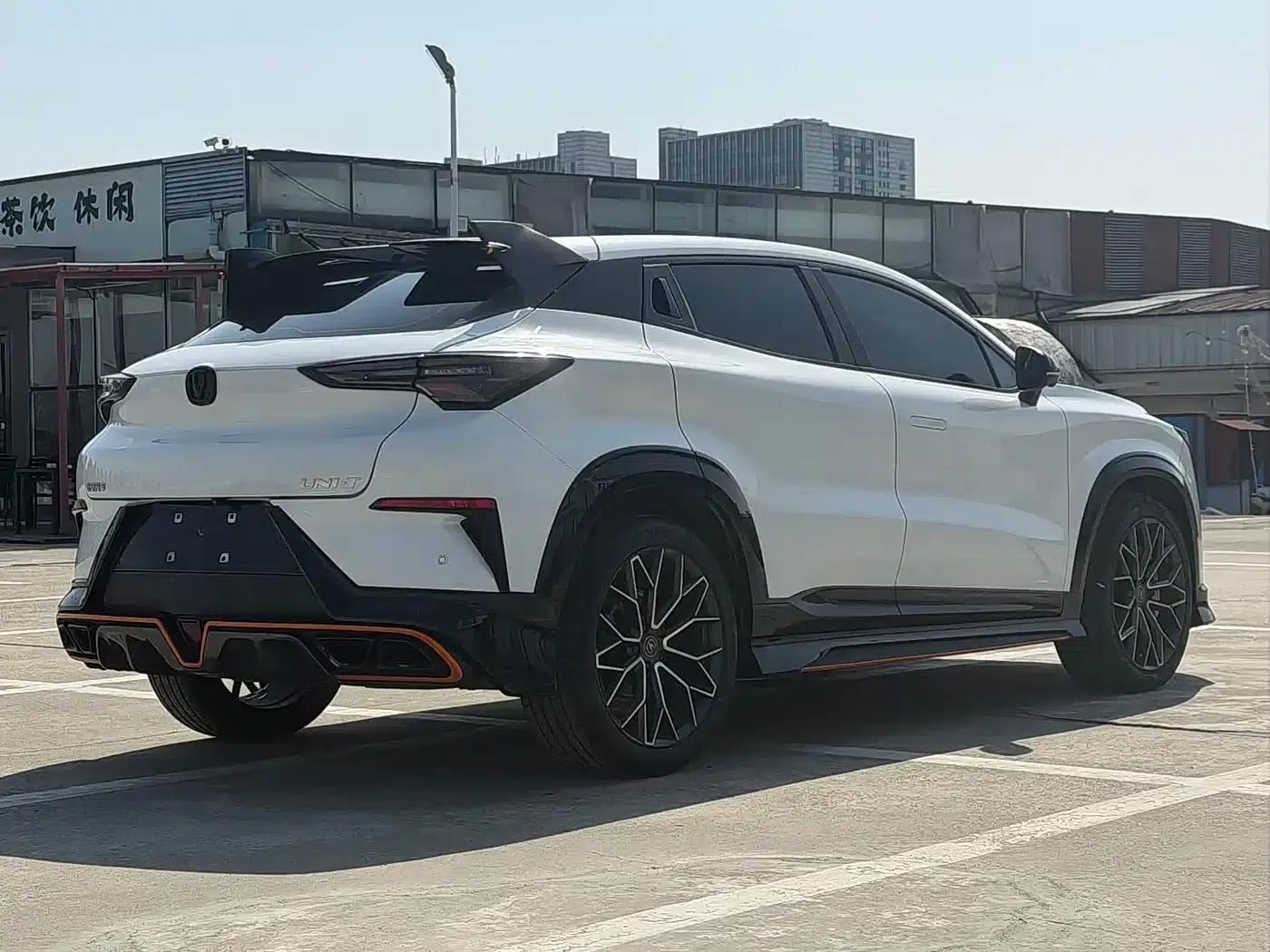 Changan UNI-T 2022 1.5T Sport Flagship Edition — миниатюра 6