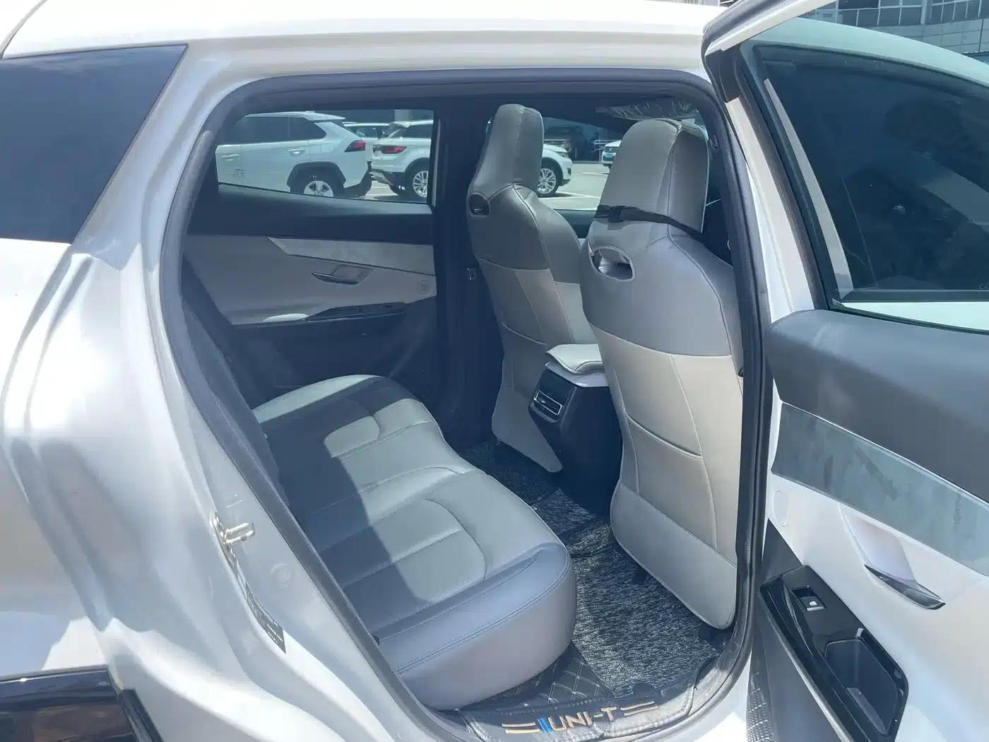 Changan UNI-T 2023 Second Generation 1.5T Premium Edition — миниатюра 13