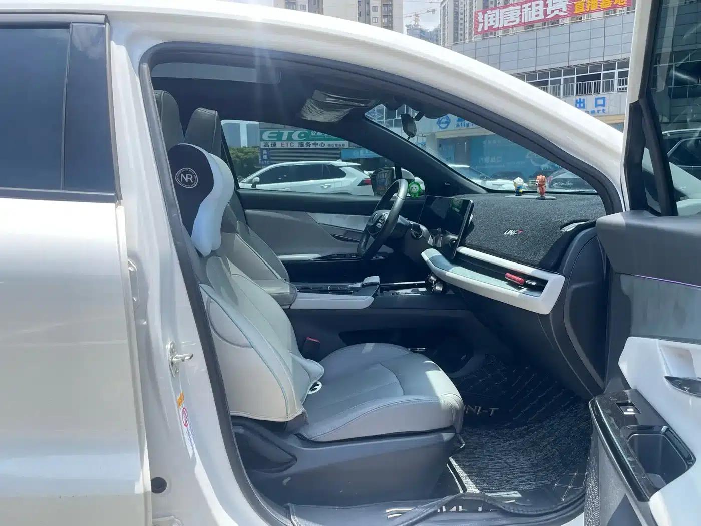 Changan UNI-T 2023 Second Generation 1.5T Premium Edition — миниатюра 15