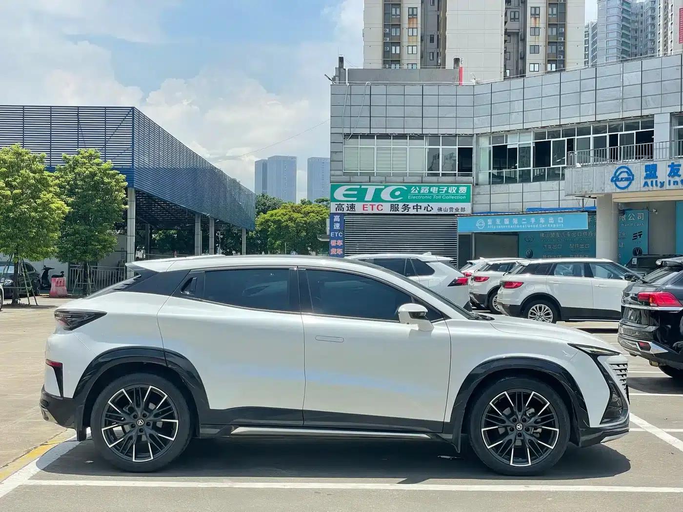 Changan UNI-T 2023 Second Generation 1.5T Premium Edition — миниатюра 33
