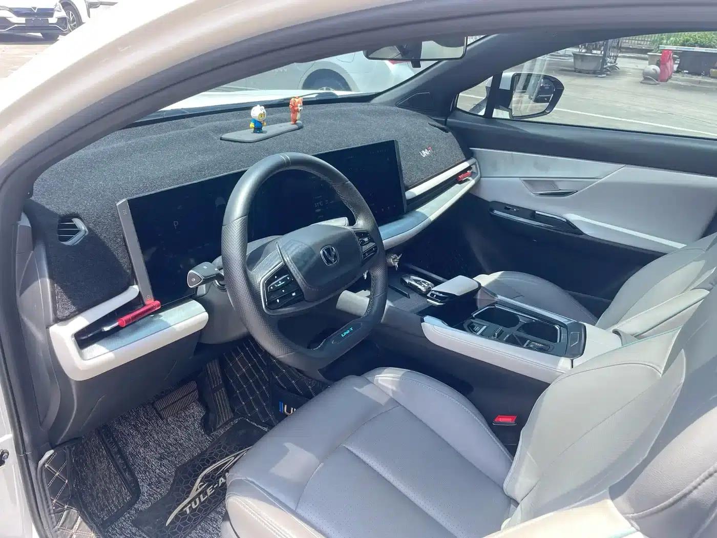 Changan UNI-T 2023 Second Generation 1.5T Premium Edition — миниатюра 9