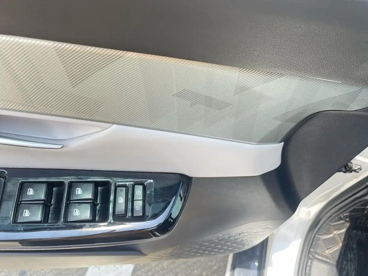 Changan UNI-T 2023 Second Generation 1.5T Premium Edition — миниатюра 10