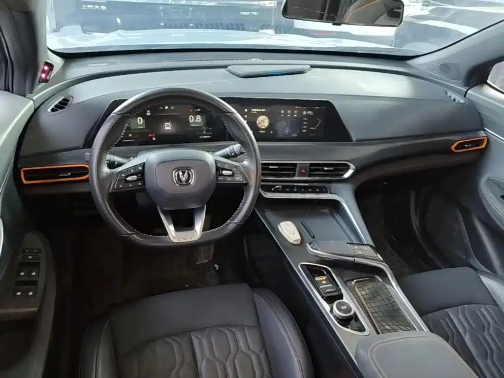 Changan UNI-T 2022 2.0T Premium Edition — миниатюра 10