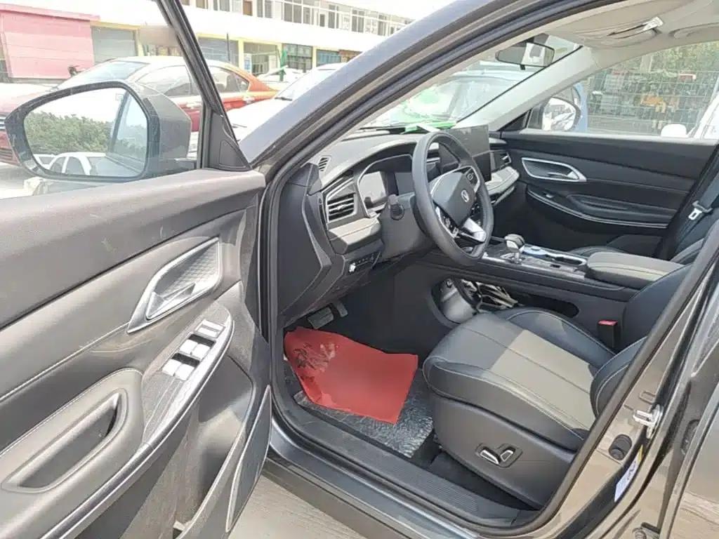 Changan CS75 2026 PRO 1.5T DCT Premium 7-seater — миниатюра 16