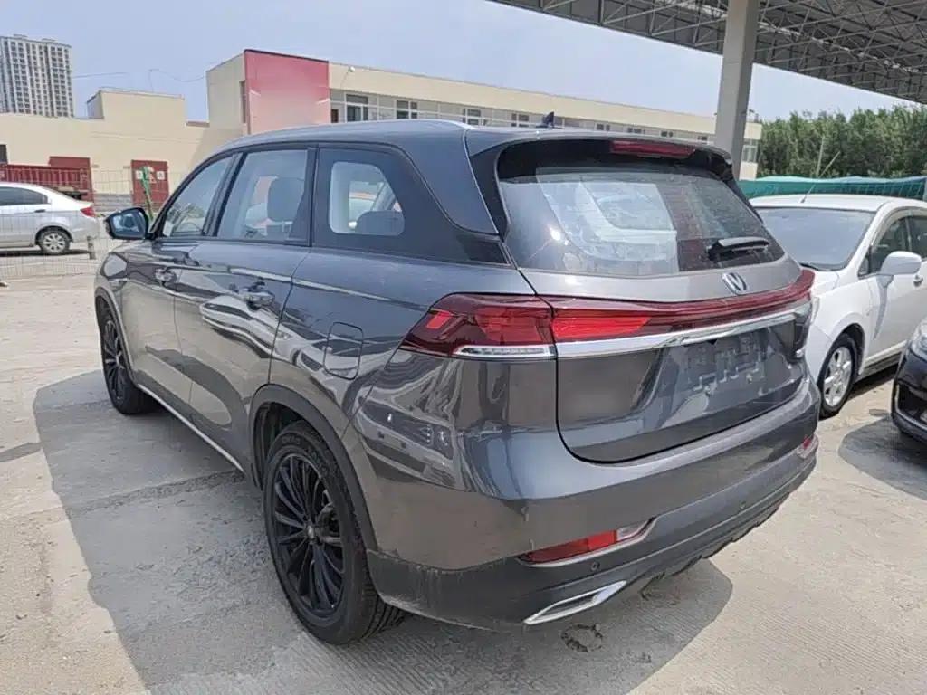 Changan CS75 2026 PRO 1.5T DCT Premium 7-seater — миниатюра 5