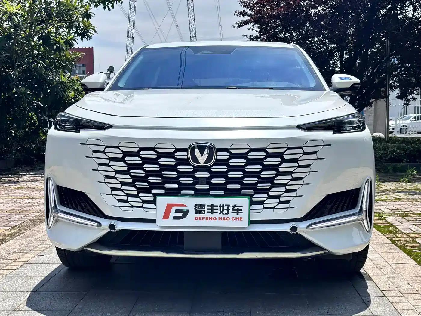 Changan UNI-K 2023 2.0T 2WD Yue Shang Edition — миниатюра 2