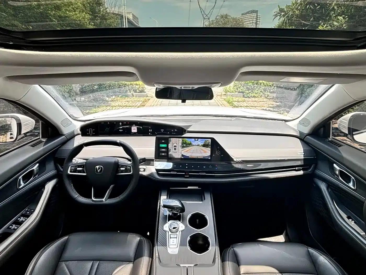 Changan UNI-K 2023 2.0T 2WD Yue Shang Edition — миниатюра 13