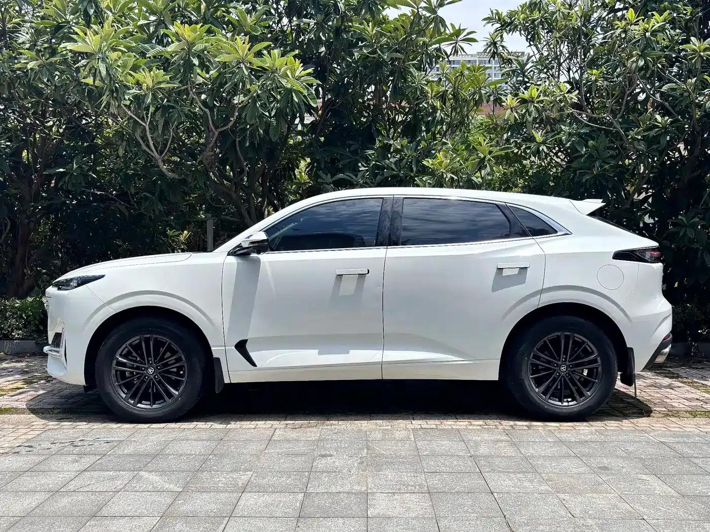 Changan UNI-K 2023 2.0T 2WD Yue Shang Edition — миниатюра 5