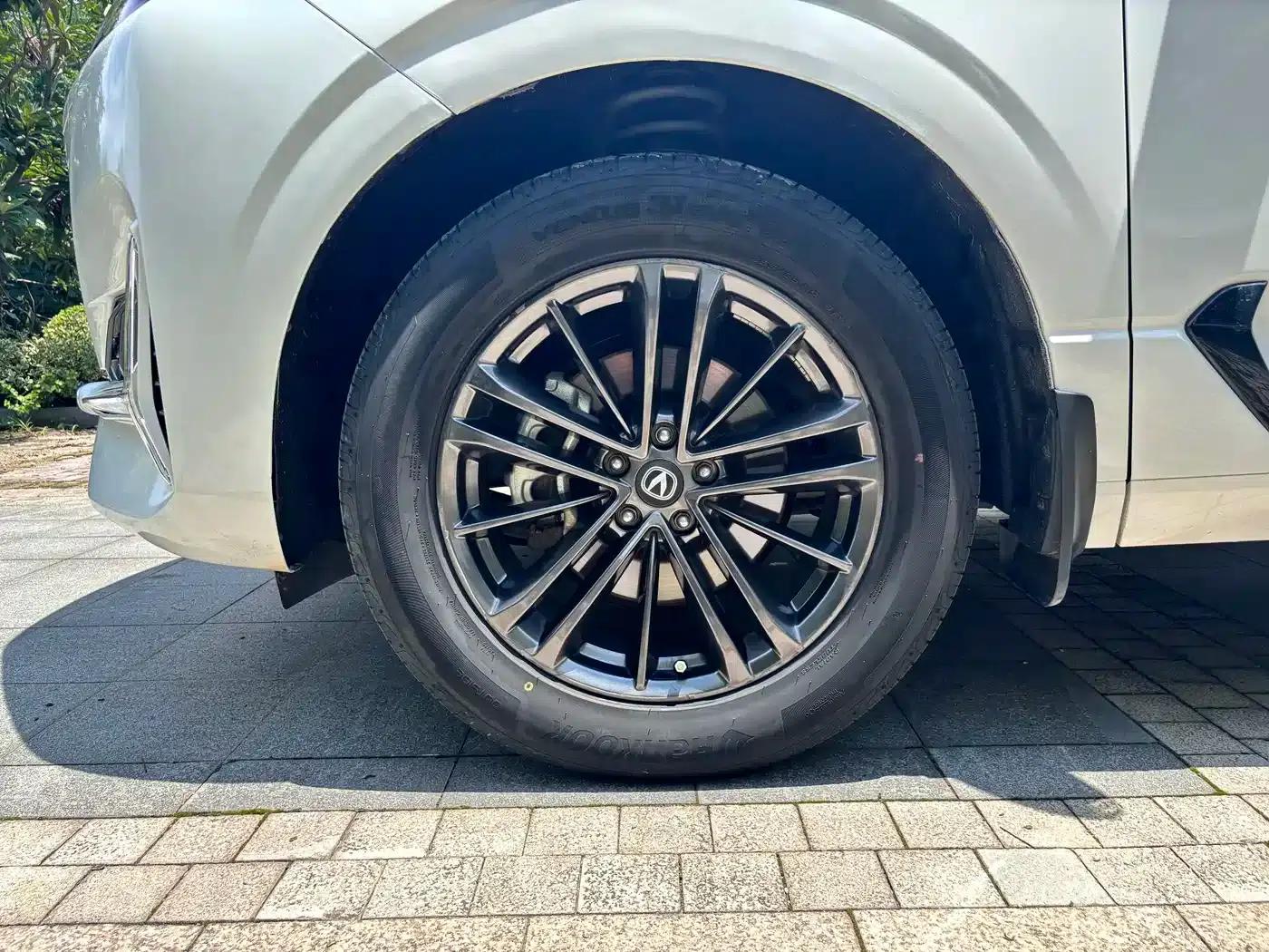 Changan UNI-K 2023 2.0T 2WD Yue Shang Edition — миниатюра 6