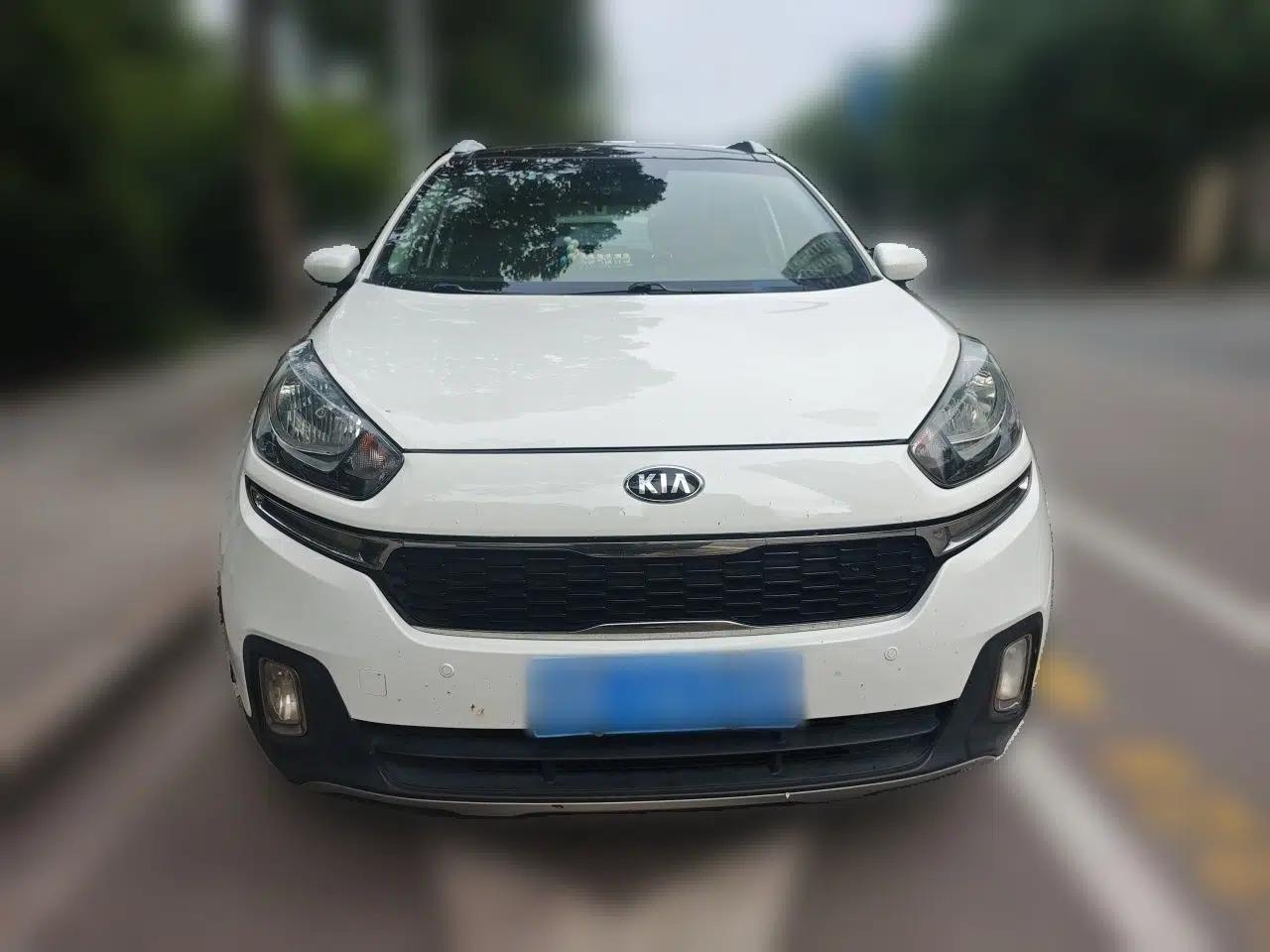 Kia KX3 2015 1.6L Automatic Two-Wheel Drive DLX — миниатюра 2