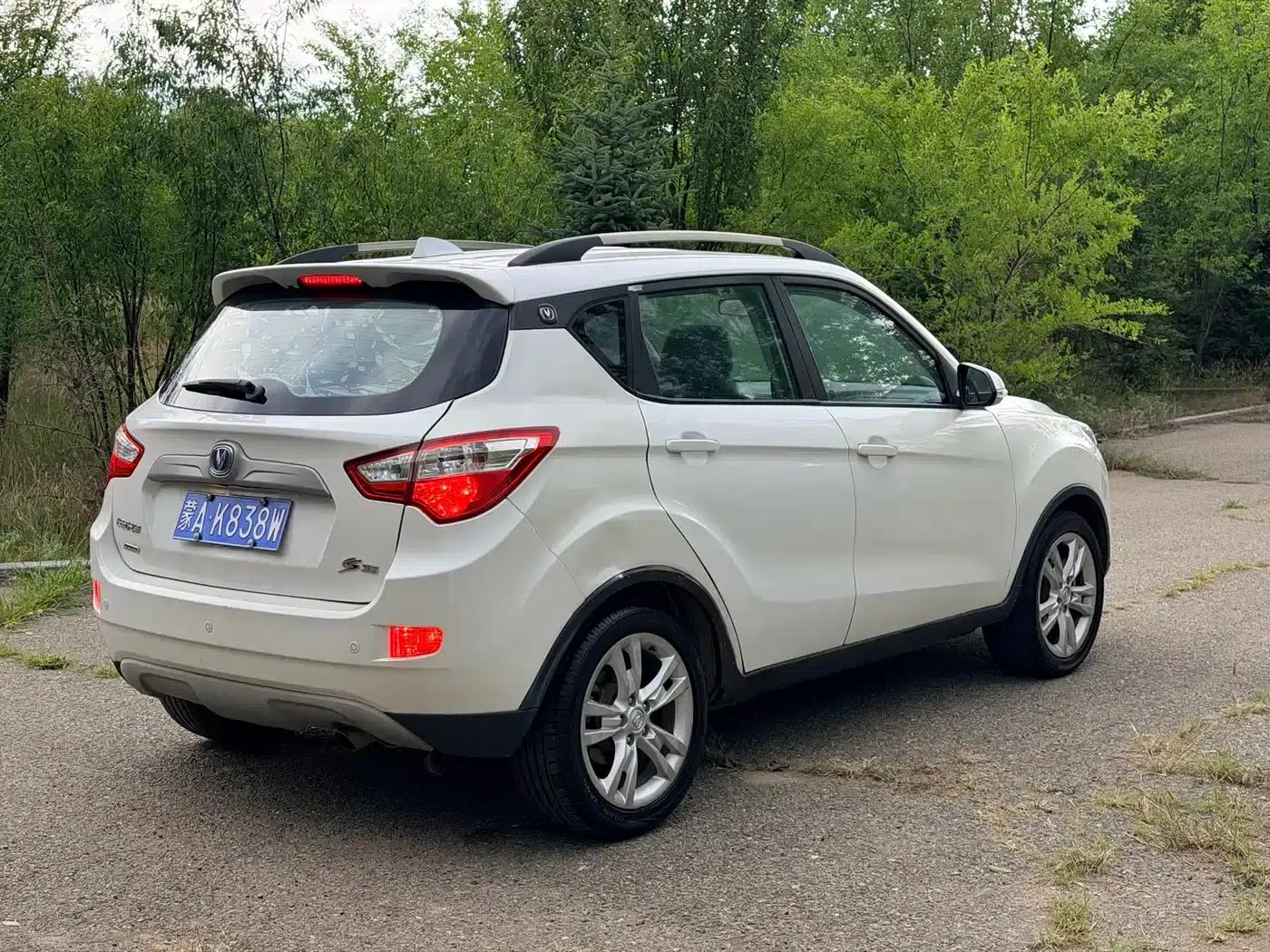 Changan CS35 2012 1.6L Manual Deluxe Edition (National V Emission Standard) — миниатюра 3