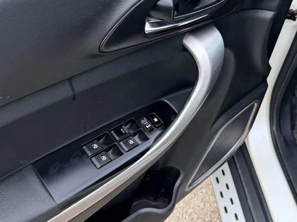 Changan CS35 2012 1.6L Manual Deluxe Edition (National V Emission Standard) — миниатюра 10