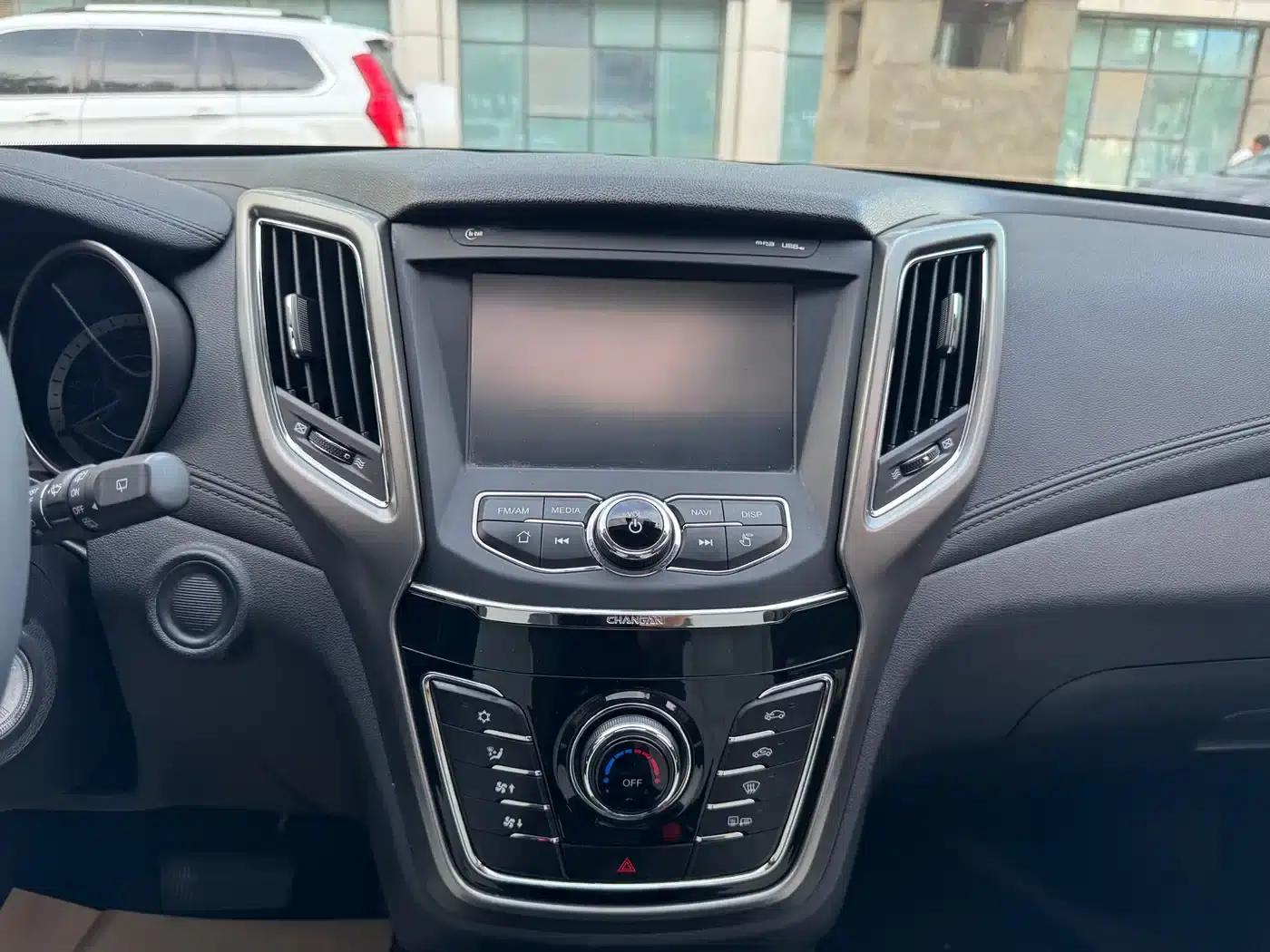 Changan CS35 2017 1.6L Automatic Deluxe Edition — миниатюра 8