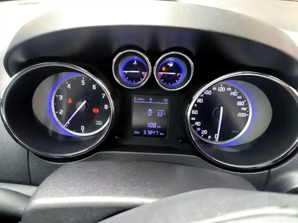 Changan CS35 2016 1.6L Manual Deluxe Edition (National V Emission Standard) — миниатюра 12