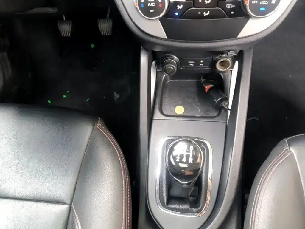 Changan CS35 2016 1.6L Manual Deluxe Edition (National V Emission Standard) — миниатюра 14