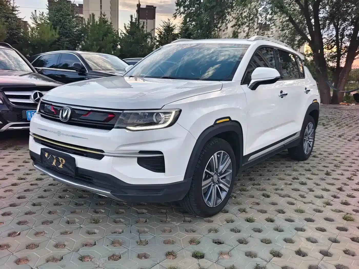 Changan CS35PLUS 2020 1.4T DCT Yue Lian Blue Whale Edition — миниатюра 1