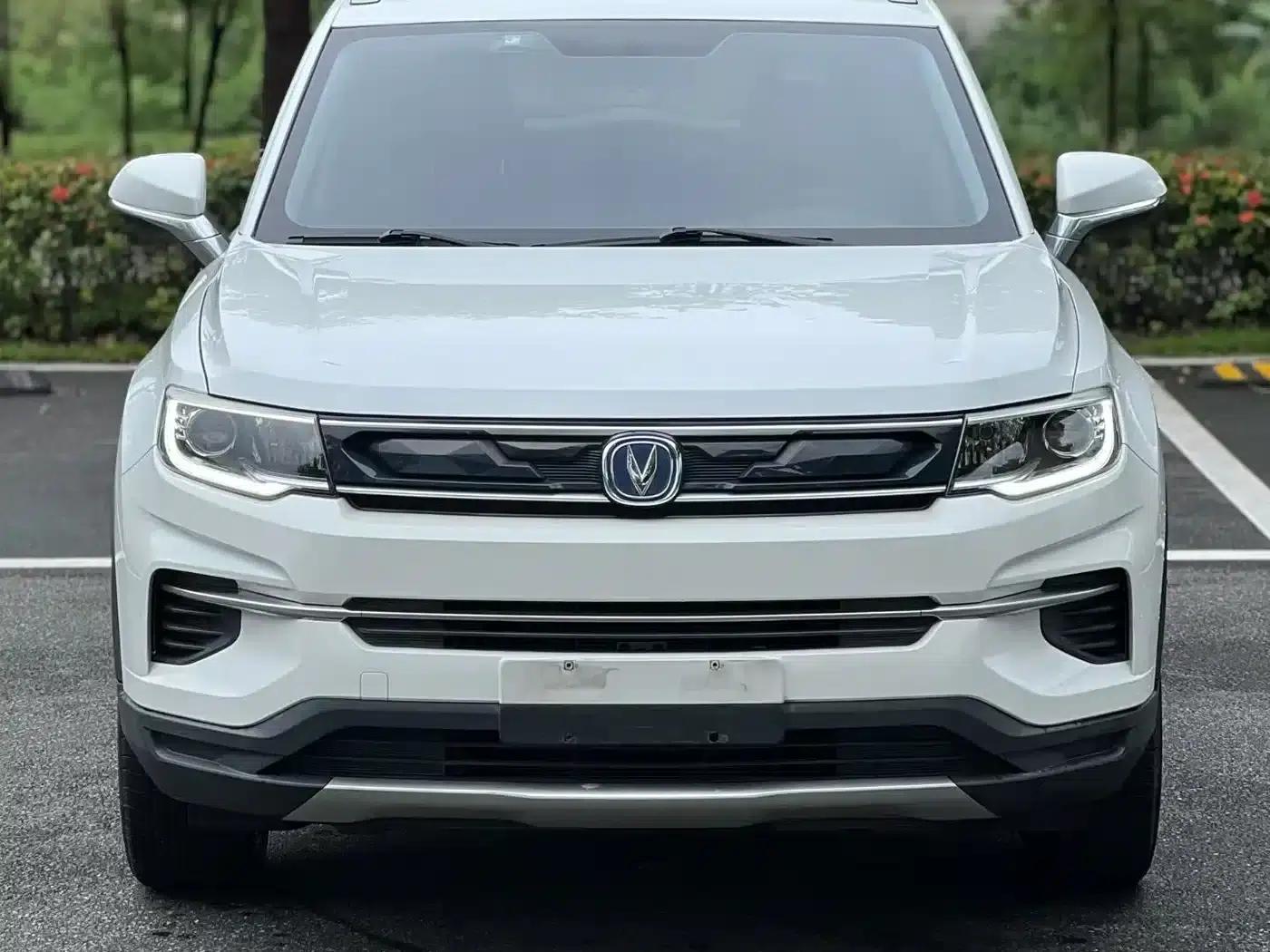 Changan CS35PLUS 2019 1.6L Manual Connected Edition — миниатюра 3