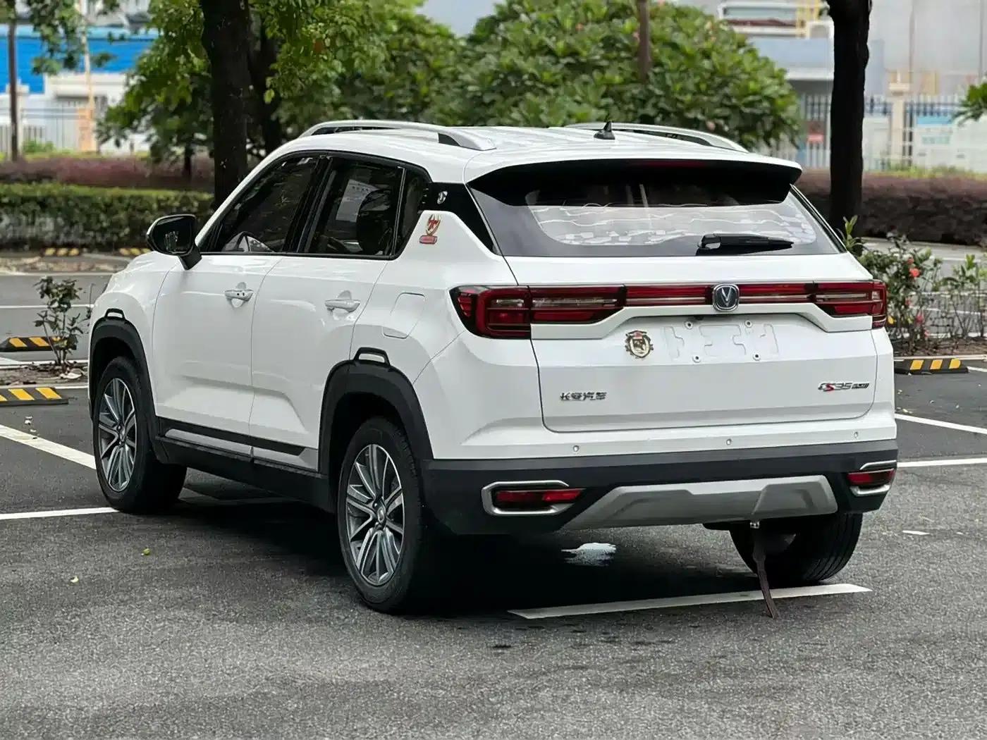 Changan CS35PLUS 2019 1.6L Manual Connected Edition — миниатюра 6