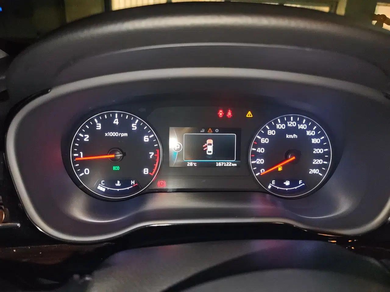 Kia K4 2014 1.8L Automatic DLX — миниатюра 11
