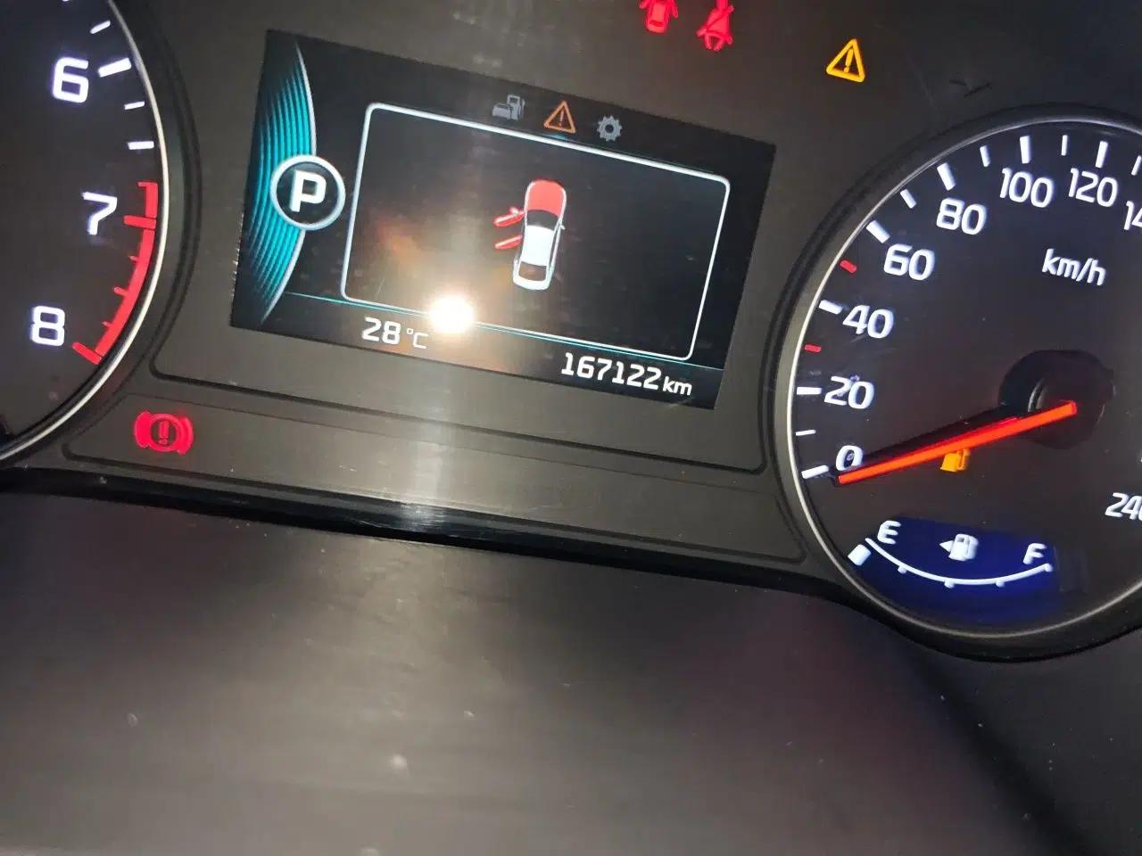 Kia K4 2014 1.8L Automatic DLX — миниатюра 12
