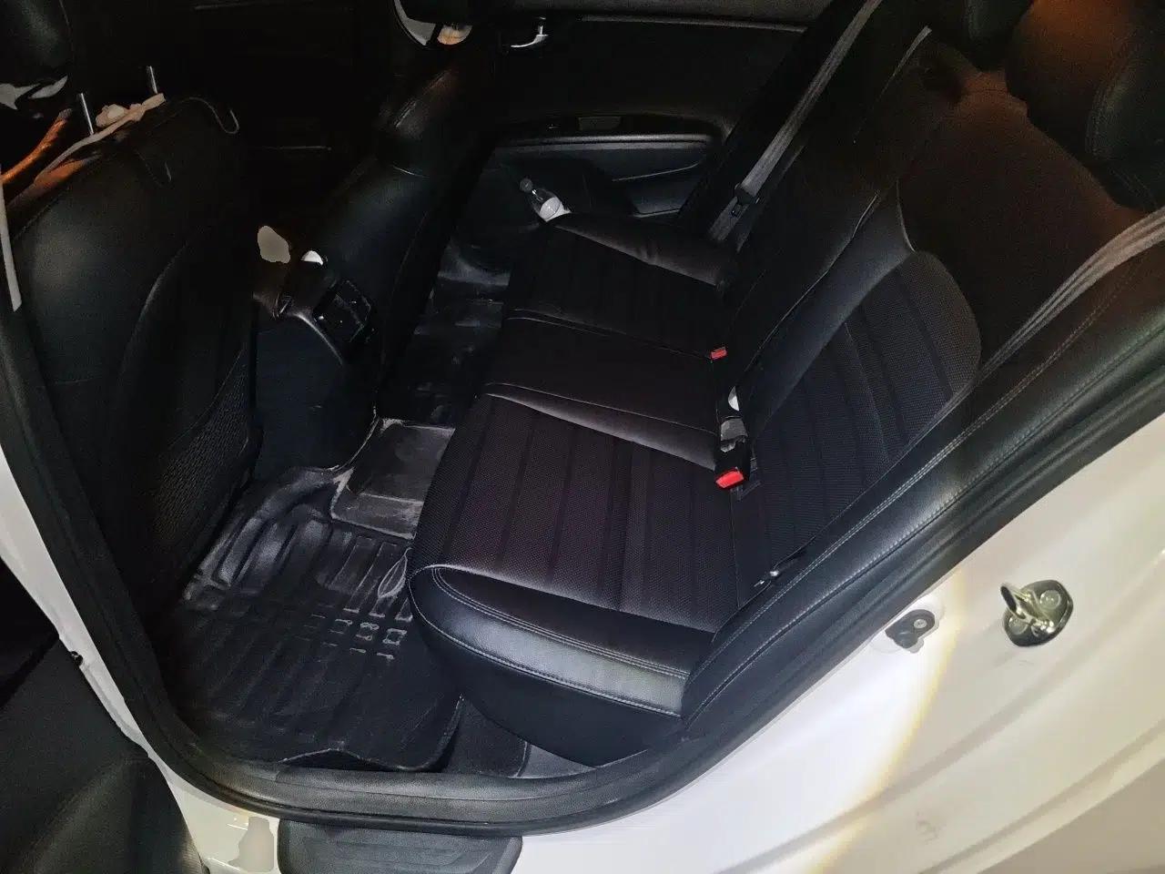 Kia K4 2014 1.8L Automatic DLX — миниатюра 17