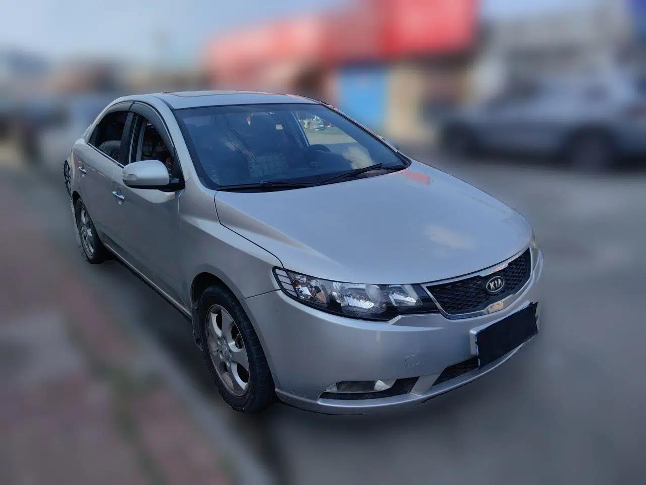 Kia Forte 2009 1.6L MT GLS — миниатюра 3