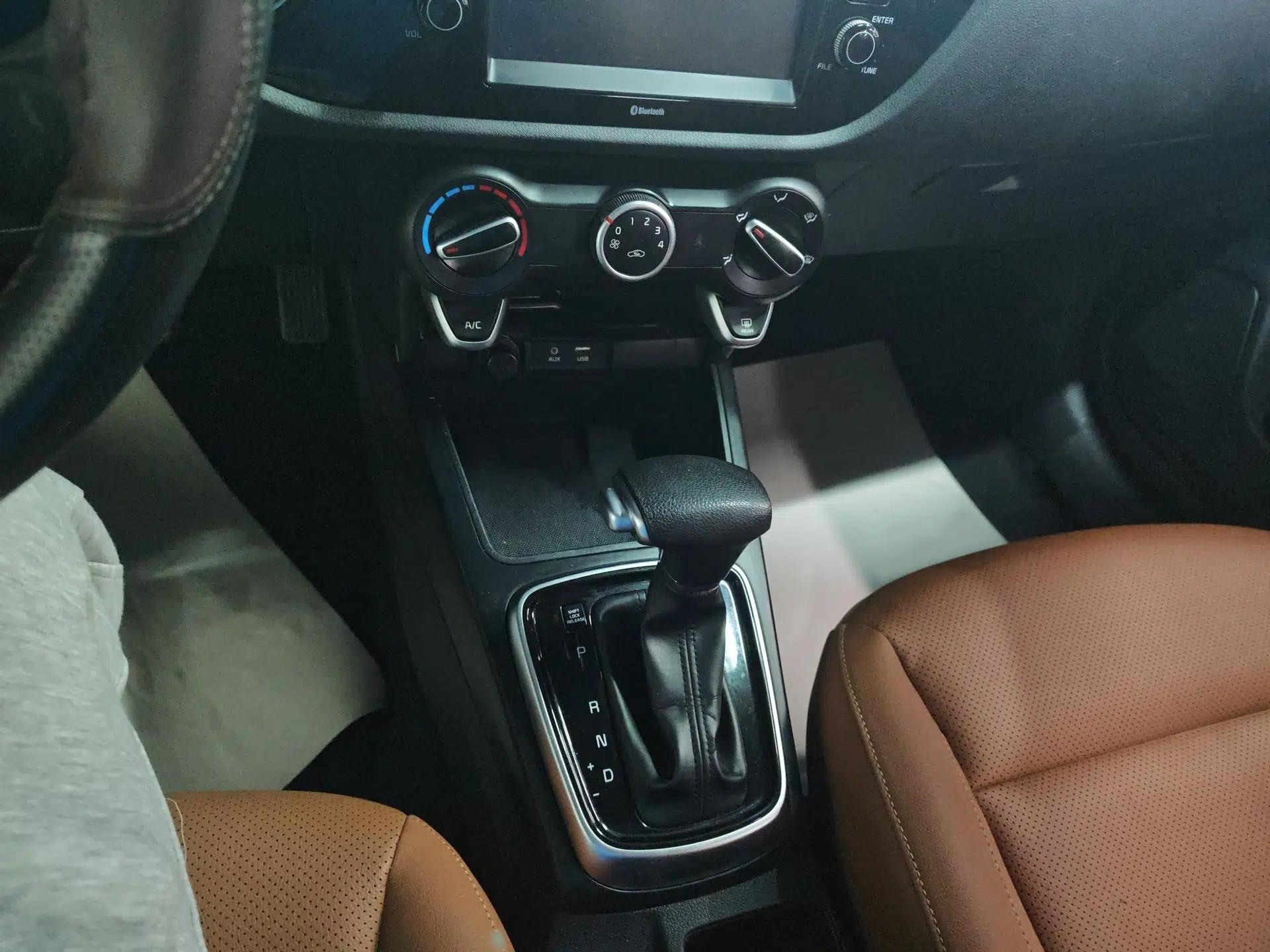 Kia KX Cross 2017 1.4L AT GLS — миниатюра 11