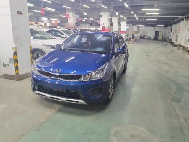 Kia KX Cross 2017 1.4L AT GLS