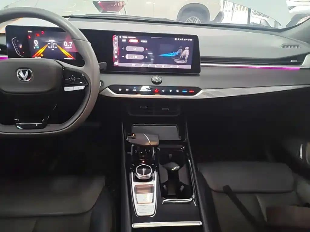 Ruicheng PLUS 2023 1.5T DCT Premium Edition — миниатюра 13