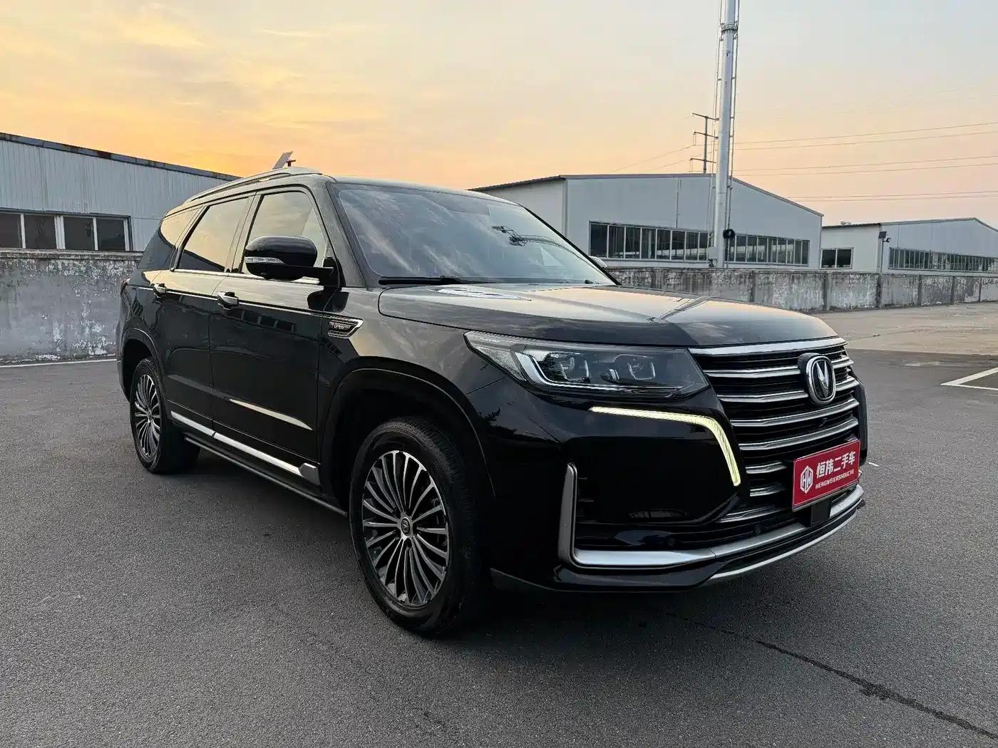 Changan CS95 2019 2.0T 2WD Luxury Edition — миниатюра 3