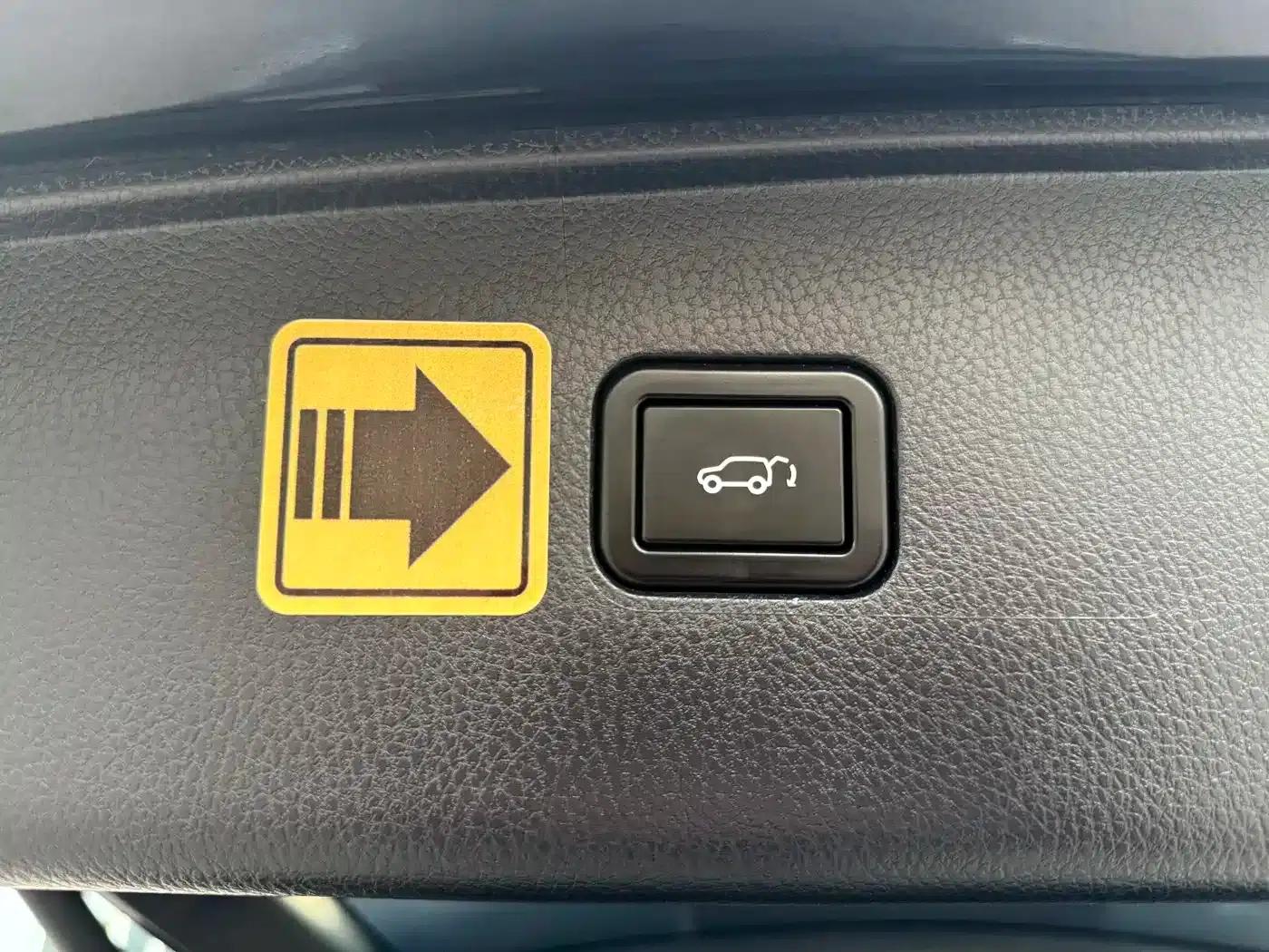 Changan CS95 2019 2.0T 2WD Luxury Edition — миниатюра 24