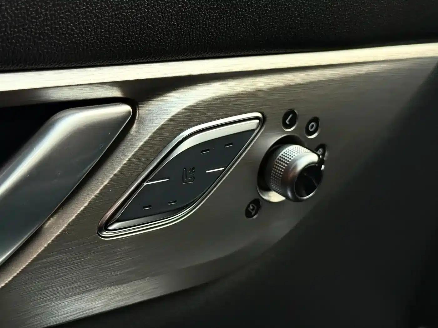 Changan CS95 2019 2.0T 2WD Luxury Edition — миниатюра 29