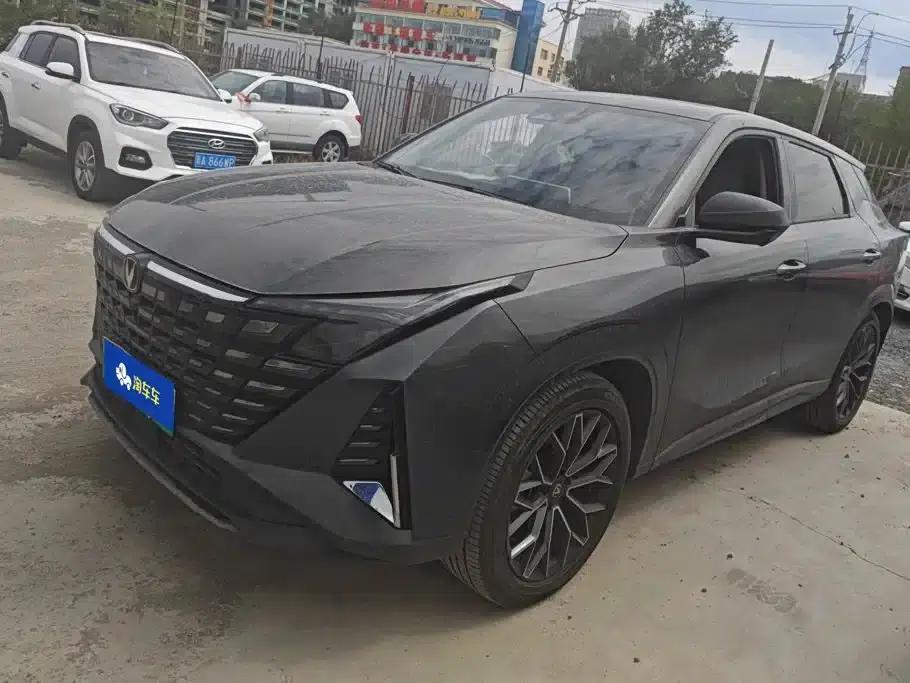 Changan UNI-Z New Energy 2024 Blue Whale Smart Electric iDD 125km Superior Edition — миниатюра 1