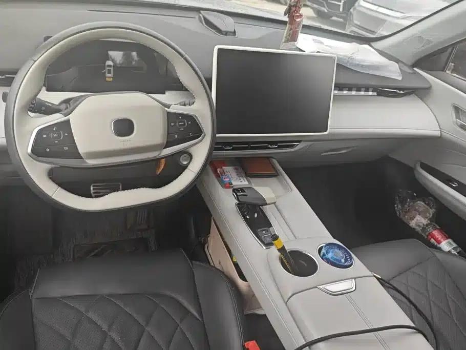 Changan UNI-Z New Energy 2024 Blue Whale Smart Electric iDD 125km Superior Edition — миниатюра 12