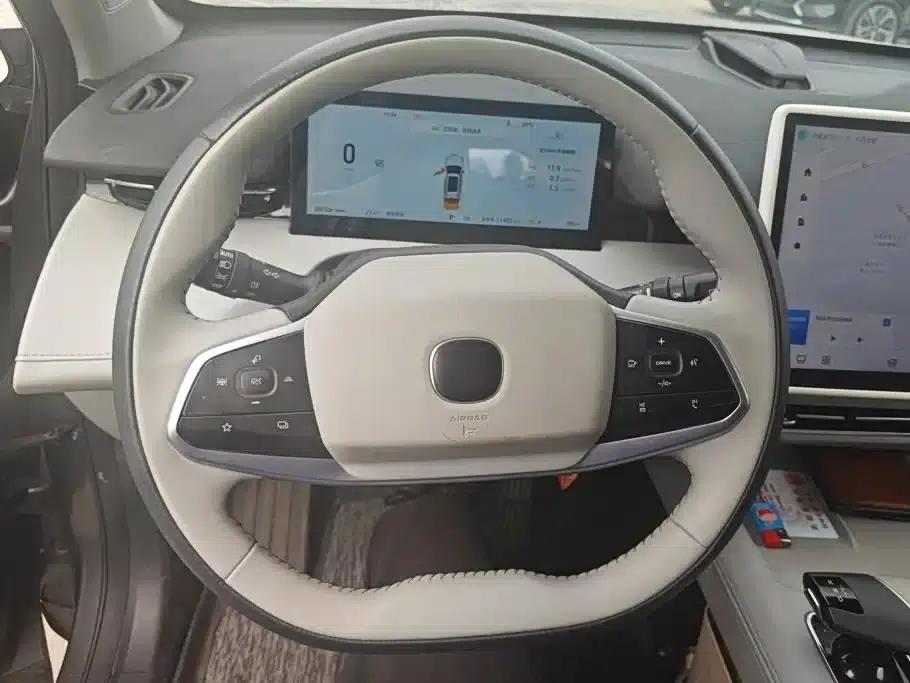Changan UNI-Z New Energy 2024 Blue Whale Smart Electric iDD 125km Superior Edition — миниатюра 15