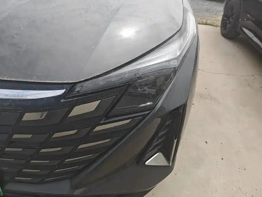 Changan UNI-Z New Energy 2024 Blue Whale Smart Electric iDD 125km Superior Edition — миниатюра 5