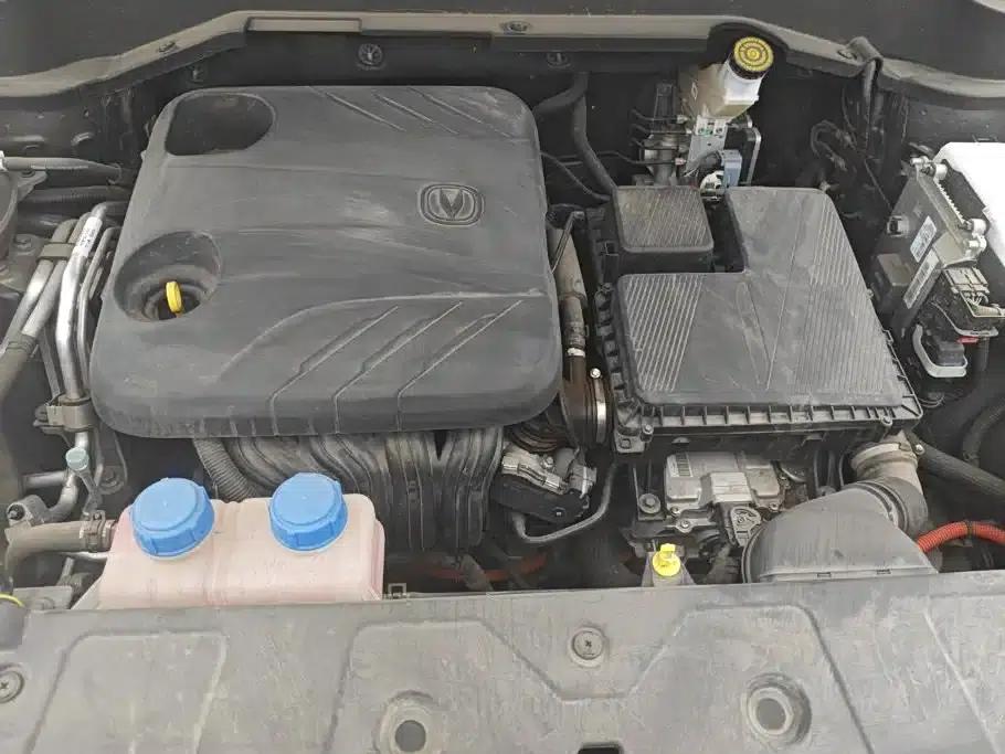 Changan UNI-Z New Energy 2024 Blue Whale Smart Electric iDD 125km Superior Edition — миниатюра 10