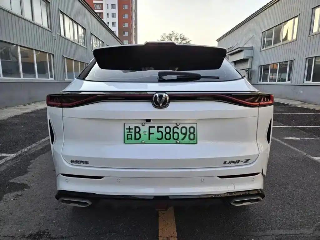 Changan UNI-Z New Energy 2024 Blue Whale Smart Electric iDD 125km Excellent Edition — миниатюра 11
