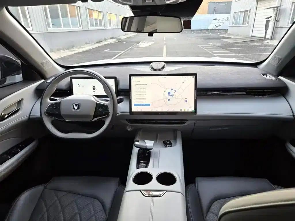 Changan UNI-Z New Energy 2024 Blue Whale Smart Electric iDD 125km Excellent Edition — миниатюра 7