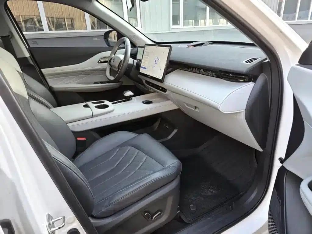 Changan UNI-Z New Energy 2024 Blue Whale Smart Electric iDD 125km Excellent Edition — миниатюра 8