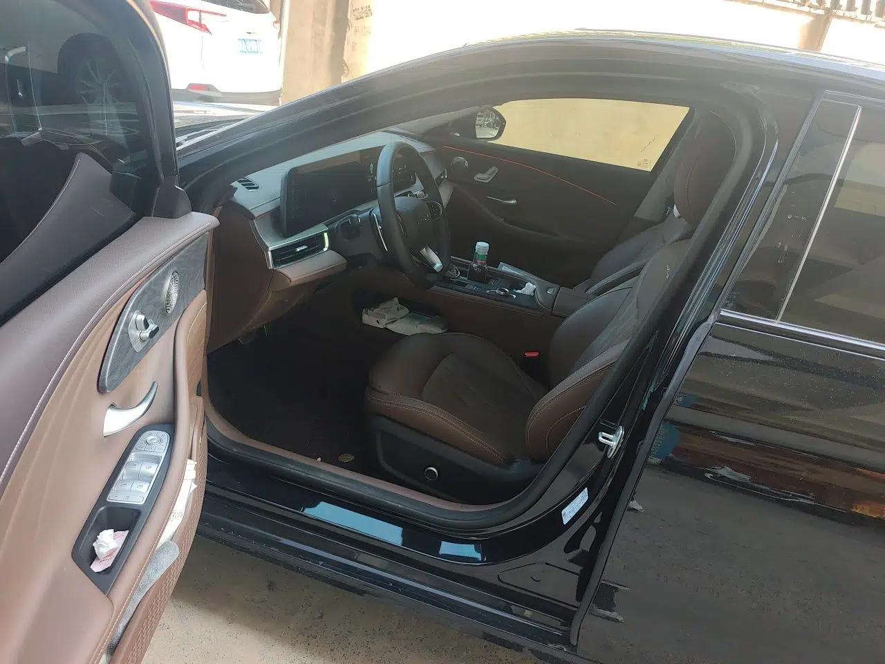 Chery Arrizo 8 2025 2.0T DCT Sport — миниатюра 16